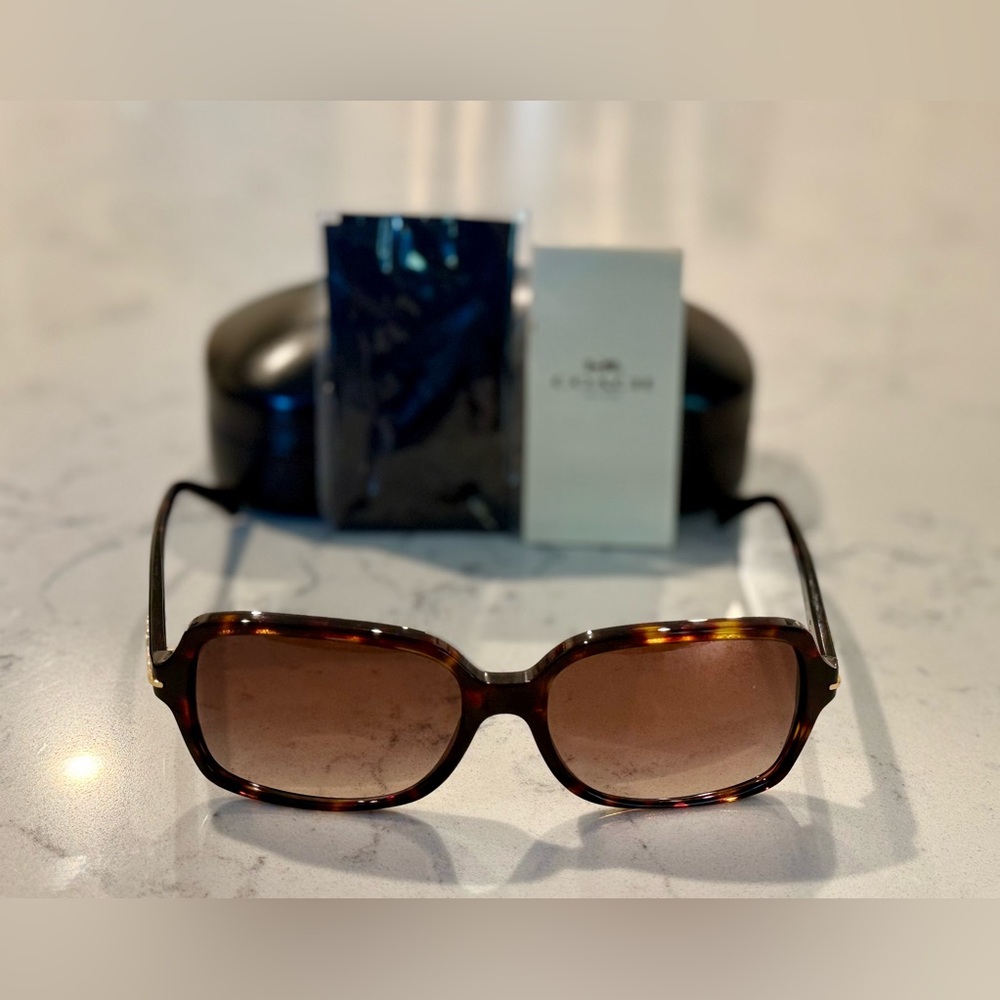 Coach HC 8116 Blair Tortoise Sunglasses Brown Gradient Lens w/ Case NWOT - Picture 6 of 11
